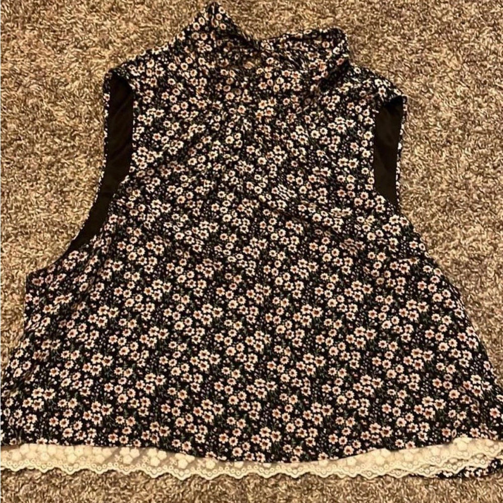 Flower print crop top